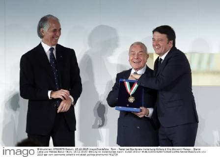 Rom - Renzi bei Sportpreis-Verleihung Collare d Oro Giovanni Malago , Gianni Letta und Matteo Renzi - Rom, 15.12.2015 - Ehrung im italienischen Sport: Collari d Oro - SamanthaxZucchi