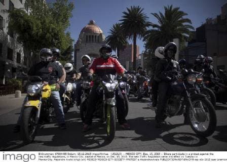 (151215) -- MEXICO CITY, Dec. 15, 2015 -- Bikers participate in a protest against the new traffic regulations, in Mexico City, capital of Mexico, on Dec. 15, 2015. The new Traffic Regulation came into effect on Tuesday in Mexico City. Alejandro Ayala) (rtg) (ah) MEXICO-MEXICO CITY-SOCIETY-PROTEST e AlejandroxAyala 