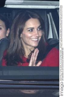 . 16 12 2015. London, United Kingdom. The Queen s Christmas Lunch at Buckingham Palace, London, UK. The Duchess of Cambridge leaves Buckingham Palace.  xBenxStevensx xi-Imagesx IIM-11590-0006
