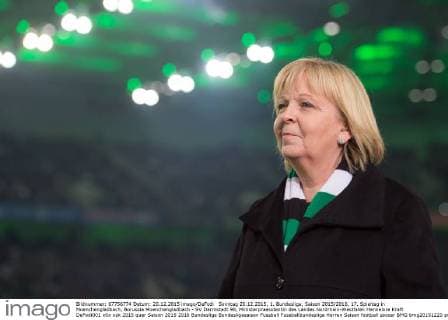 Sonntag 20.12.2015, 1. Bundesliga, Saison 2015 2016, 17. Spieltag in Moenchengladbach, Borussia Moenchengladbach - SV Darmstadt 98, Ministerpraesidentin des Landes Nordrhein-Westfalen Hannelore Kraft DeFodi001
