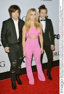Wahl zur Miss Universe - Red Carpet Dec. 20, 2015 - Las Vegas, Nevada, United States of America - Musicians Neil Perry, Kimberly Perry and Reid Perry known as The Band Parry attend the red carpet for the 2015 Miss Universe Pageant on December 20, 2015 at Planet Hollywood Resort & Casino in Las Vegas Nevada. Las Vegas United States of America - ZUMAt114