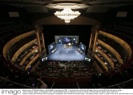 A general view of the Royal Theatre during during El Gordo Christmas lottery draw in Madrid, Spain, 22 December 2015. The traditional Spanish Christmas Lottery El Gordo (The Fat One) will share some 2.24 billion euros in prizes, 640 millions of them going for the Jackpot with 400,000 euros per ticket. The second prize is worth in 1.250 million euro, the third one is worth 50,000 euro, the fourth one 200,000 euro and the fifth one 60,000 euro. EFE Juan Carlos Hidalgo EL GORDO LOTTERY !ACHTUNG: NUR REDAKTIONELLE NUTZUNG! 