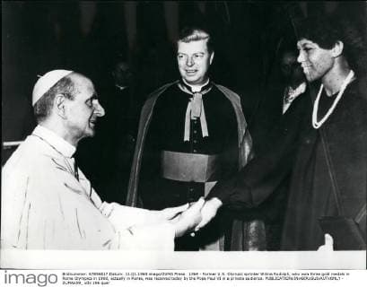 1964 - Former U.S. Olympic sprinter Wilma Rudolph, who won three gold medals in Rome Olympics in 1960, actually in Rome, was received today by the Pope Paul VI in a private audience. - ZUMAk09_
