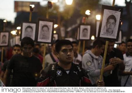 Dec. 26, 2015 - Mexico - G26121514.JPG.MEXICO, D.F. ProtestManifestacion-Normalistas.- Demonstration for further research in the case of disappeared and murdered students Foto: Agencia EL UNIVERSALLuis CortesJMA. Mexico  - ZUMAu78_