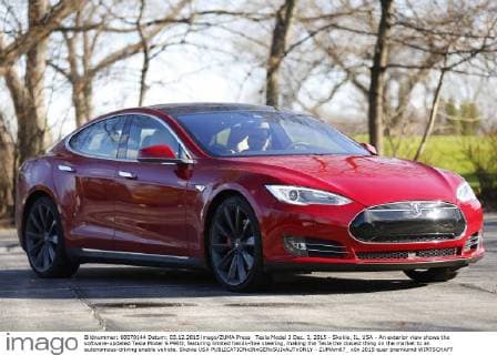 Tesla Model 3 Dec. 3, 2015 - Skokie, IL, USA - An exterior view shows the software-updated Tesla Model S P90D, featuring limited hands-free steering, making the Tesla the closest thing on the market to an autonomous-driving enable vehicle. Skokie USA - ZUMAm67_