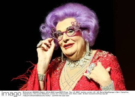 Nov. 13, 2013 - London, London, UK - UK. Dame Edna Everage in Barry Humphries Farewell Tour, The London Palladium, London UK, 13 November 2013. Photo credit : Richard Goldschmidt Piqtured LNP  - ZUMAl94