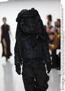 London Men s Fashion Week - Nazir Mazhar Modenschau . 08 01 2016. London, United Kingdom. Nazir Mazhar show on day one of London Men s Fashion Week for autumn winter 2016.  xStephenxLockx xi-Imagesx IIM-11691-0005