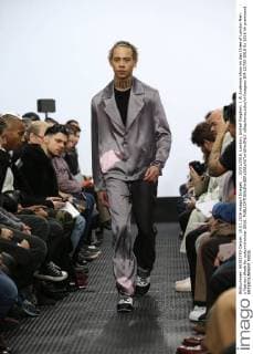 . 10 01 2016. London, United Kingdom. J.W.Anderson show on day three of London Men s Fashion Week for autumn winter 2016.  xStephenxLockx xi-Imagesx IIM-11705-0018