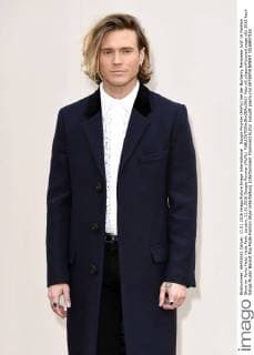 Dougie Poynter (McFly) bei der Burberry Menswear A W 16 Fashion Show im Perks Field, Hyde Park. London, 11.01.2016 Dougie Poynter (McFly)  Foto:xS.xVasx xFuturexImage