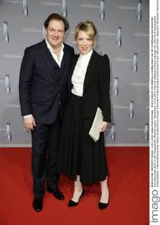 Charly Hübner mit Ehefrau Lina Beckmann bei der Verleihung des Deutschen Fernsehpreises 2016 in den Düsseldorfer Rheinterrassen. Düsseldorf, 13.01.2016 Foto:xS.xGabschx xFuturexImage