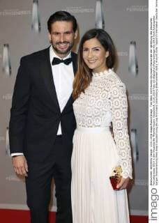 Tom Beck mit Freundin Chryssanti Kavazi bei der Verleihung des Deutschen Fernsehpreises 2016 in den Düsseldorfer Rheinterrassen. Düsseldorf, 13.01.2016 Foto:xS.xGabschx xFuturexImage