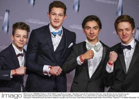 Darsteller aus der Fernsehserie Club der roten Bänder bei der Verleihung des Deutschen Fernsehpreises 2016 in den Düsseldorfer Rheinterrassen. Düsseldorf, 13.01.2016 Foto:xC.xHardtx xFuturexImage