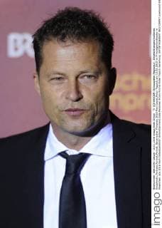 Til SCHWEIGER (Schauspieler,Regisseur), Einzelbild,angeschnittenes Einzelmotiv,Portraet,Portrait,Porträt. Bayerischer Filmpreis 2016-Red Carpet,Roter Teppich,am 15.01.2016 im Prinzregententheater in Muenchen.
