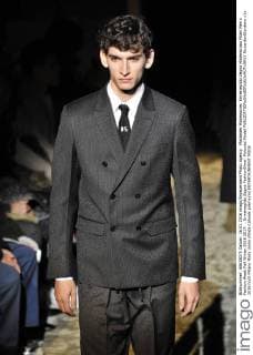 Mailänder Modewoche: Ermenegildo Zegna Modenschau Milan Men s Fashion Week Fall Winter 2016 2017. . Ermenegildo Zegna FashionShow. Pictured:Model  RiccardoxGiordano
