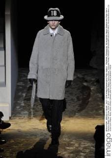 Mailänder Modewoche: Ermenegildo Zegna Modenschau Milan Men s Fashion Week Fall Winter 2016 2017. . Ermenegildo Zegna FashionShow. Pictured:Model  RiccardoxGiordano