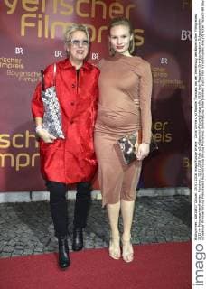 Doris Dörrie und Rosalie Thomass bei der Verleihung des Bayerischen Filmpreises 2015 im Prinzregententheater. München, 15.01.2016 Foto:xS.xGabschx xFuturexImage