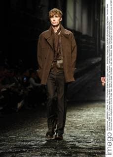 Mailänder Modewoche: Corneliani Modenschau Milan Men s Fashion Week Fall Winter 2016 2017. Milano Moda Uomo, Herbst Winter 2016 2017.Corneliani Fashion Show  SimonaxChioccia_Fotosicki