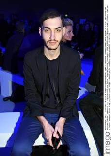 Milan Men s Fashion Week Herbst Winter 2016 2017. Versace Arrival Pictured Federico Ledda  SimonaxChioccia_Fotosicki