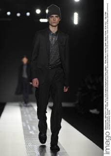 Milan Men s Fashion Week Herbst Winter 2016 2017 . Paz ZIleri FASHION SHOW. Pictured: MODEL  RiccardoxGiordano