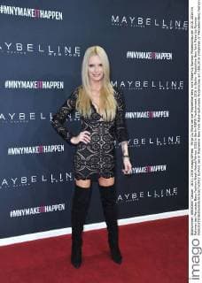 Mirja Du Mont bei der Maybelline New York Make-Up Runway Modenschau am 18.01.2016 im Rahmen der Mercedes-Benz Fashion Week Herbst Winter 2016 in Berlin MBFW Fashionweek 2016 in Berlin- Maybelline New York Make-Up Runway 