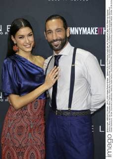 Rebecca Mir und Massimo Sinato bei der Maybelline New York Make-Up Runway Fashion Show auf der Mercedes-Benz Fashion Week Berlin Autumn Winter 2016. Berlin, 18.01.2016 Foto:xS.xGabschx xFuturexImage