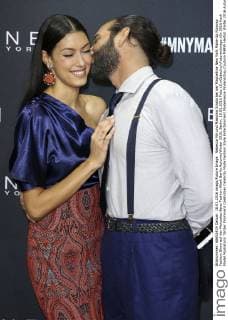 Rebecca Mir und Massimo Sinato bei der Maybelline New York Make-Up Runway Fashion Show auf der Mercedes-Benz Fashion Week Berlin Autumn Winter 2016. Berlin, 18.01.2016 Foto:xS.xGabschx xFuturexImage