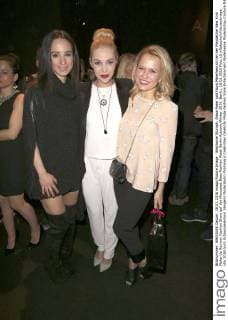 Stephanie Stumph, Alexa Feser und Nova Meierhenrich bei der Maybelline New York Make-Up Runway Fashion Show auf der Mercedes-Benz Fashion Week Berlin Autumn Winter 2016. Berlin, 18.01.2016 Foto:xS.xGabschx xFuturexImage