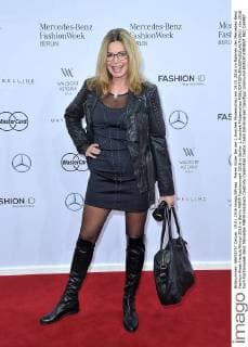 Maren Gilzer bei der L.Hoschek Modenschau am 19.01.2016 im Rahmen der Mercedes-Benz Fashion Week Herbst Winter 2016 in Berlin MBFW Fashionweek 2016 in Berlin- L.Hoschek Modenschau 
