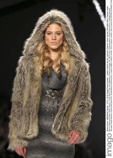 Larissa Marolt bei der Sportalm Fashion Show auf der Mercedes-Benz Fashion Week Berlin Autumn Winter 2016. Berlin, 19.01.2016 Foto:xS.xGabschx xFuturexImage