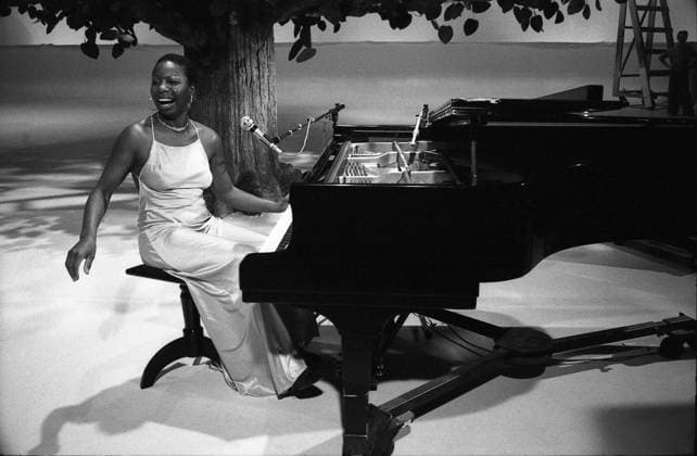 Nina SIMONE. - 1977 - France Ile-de-France (region) Paris - Nina SIMONE. - Nina SIMONE ; - Paris concert ; - 1977 ; -  - ACHTUNG: credit-Nennung imago Philippe Gras ist absolut notwendig PhilippexGrasx xLexPictorium LePictorium_0051488