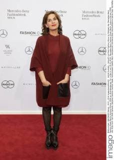 Astrid Rudolph - Ankunft zur Riani Fashion-Show im Rahmen der Mercedes-Benz Fashion Week Berlin Autumn Winter 2016 am Brandenburger Tor in Berlin am 19.01.2016. Mercedes-Benz Fashion Week Berlin Autumn Winter 2016