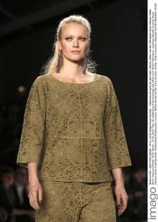 Franziska Knuppe bei der Riani Fashion Show auf der Mercedes-Benz Fashion Week Berlin Autumn Winter 2016. Berlin, 19.01.2016 Foto:xS.xGabschx xFuturexImage