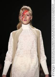 Bilder des Tages Model bei der Riani Fashion Show auf der Mercedes-Benz Fashion Week Berlin Autumn Winter 2016. Berlin, 19.01.2016 Foto:xS.xGabschx xFuturexImage