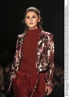 Stefanie Giesinger bei der Riani Fashion Show auf der Mercedes-Benz Fashion Week Berlin Autumn Winter 2016. Berlin, 19.01.2016 Foto:xS.xGabschx xFuturexImage