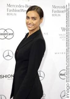 Irina Shayk bei der Marc Cain Fashion Show auf der Mercedes-Benz Fashion Week Berlin Autumn Winter 2016. Berlin, 19.01.2016 Foto:xS.xGabschx xFuturexImage