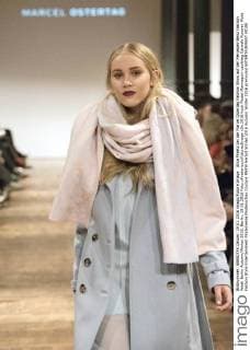 Alica Preetz bei der Marcel Ostertag Fashion Show auf der Mercedes-Benz Fashion Week Berlin Autumn Winter 2016. Berlin, 19.01.2016 Foto:xFredericx xFuturexImage