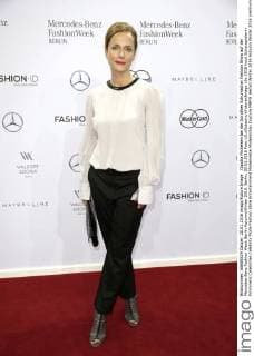 Claudia Michelsen bei der Dorothee Schumacher Fashion Show auf der Mercedes-Benz Fashion Week Berlin Autumn Winter 2016. Berlin, 20.01.2016 Foto:xS.xGabschx xFuturexImage