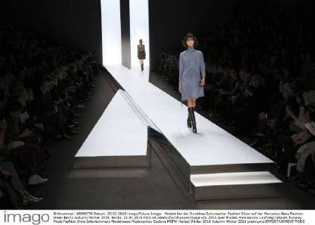 Models bei der Dorothee Schumacher Fashion Show auf der Mercedes-Benz Fashion Week Berlin Autumn Winter 2016. Berlin, 20.01.2016 Foto:xS.xGabschx xFuturexImage