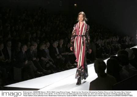 Model bei der Dorothee Schumacher Fashion Show auf der Mercedes-Benz Fashion Week Berlin Autumn Winter 2016. Berlin, 20.01.2016 Foto:xS.xGabschx xFuturexImage