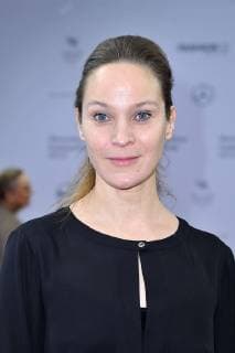 Jeanette Hain bei der Ankunft zur Minx by Eva Lutz Modenschau am 20.01.2016 im Rahmen der Mercedes-Benz Fashion Week Herbst Winter in Berlin MBFW Fashionweek 2016 in Berlin- Minx by Eva Lutz Fashion Show 