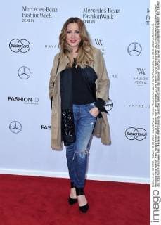 Simone Thomalla bei Laurel Berlin Modenschau am 20.01.2016 im Rahmen der Mercedes-Benz Fashion Week Herbst Winter 2016 in Berlin MBFW Fashionweek 2016 in Berlin- Laurel Fashionshow 