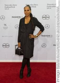 Barbara Becker - Ankunft zur Minx by Eva Lutz Fashion-Show im Rahmen der Mercedes-Benz Fashion Week Berlin Autumn Winter 2016 am Brandenburger Tor in Berlin am 19.01.2016. Mercedes-Benz Fashion Week Berlin Autumn Winter 2016