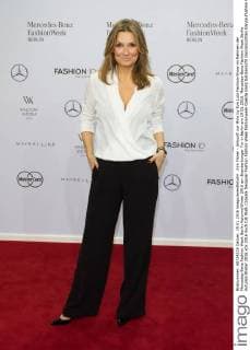 Kim Fisher - Ankunft zur Minx by Eva Lutz Fashion-Show im Rahmen der Mercedes-Benz Fashion Week Berlin Autumn Winter 2016 am Brandenburger Tor in Berlin am 19.01.2016. Mercedes-Benz Fashion Week Berlin Autumn Winter 2016