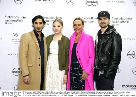 Umut Kekilli, Cheyenne Savannah Ochsenknecht, Natascha Ochsenknecht und Jimi Blue Ochsenknecht bei der Guido Maria Kretschmer Fashion Show auf der Mercedes-Benz Fashion Week Berlin Autumn Winter 2016. Berlin, 20.01.2016 Foto:xS.xGabschx xFuturexImage