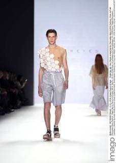 Model bei der Xavi Reyes presented by Mercedes-Benz & Elle Fashion Show auf der Mercedes-Benz Fashion Week Berlin Autumn Winter 2016. Berlin, 21.01.2016 Foto:xS.xGabschx xFuturexImage