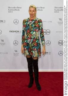 Giulia Siegel - Ankunft zur Guido Maria Kretschmer Fashion-Show im Rahmen der Mercedes-Benz Fashion Week Berlin Autumn Winter 2016 am Brandenburger Tor in Berlin am 19.01.2016. Mercedes-Benz Fashion Week Berlin Autumn Winter 2016