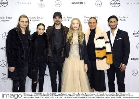 Wilson Gonzalez Ochsenknecht mit Freundin Lorraine, Jimi Blue Ochsenknecht, Cheyenne Savannah Ochsenknecht, Natascha Ochsenknecht und Umut Kekilli bei der Baldessarini Fashion Show auf der Mercedes-Benz Fashion Week Berlin Autumn Winter 2016. Berlin, 21.01.2016 Foto:xS.xGabschx xFuturexImage