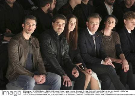 Jochen Schropp, Raphael Vogt mit Freundin Cathrin und Jan Sosniok mit Ehefrau Nadine bei der Baldessarini Fashion Show auf der Mercedes-Benz Fashion Week Berlin Autumn Winter 2016. Berlin, 21.01.2016 Foto:xS.xGabschx xFuturexImage
