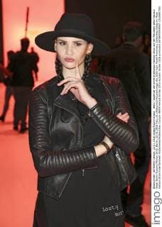 Betty Taube bei der Emre Erdemoglu Fashion Show auf der Mercedes-Benz Fashion Week Berlin Autumn Winter 2016. Berlin, 22.01.2016 Foto:xS.xGabschx xFuturexImage