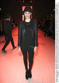 Betty Taube bei der Emre Erdemoglu Fashion Show auf der Mercedes-Benz Fashion Week Berlin Autumn Winter 2016. Berlin, 22.01.2016 Foto:xS.xGabschx xFuturexImage